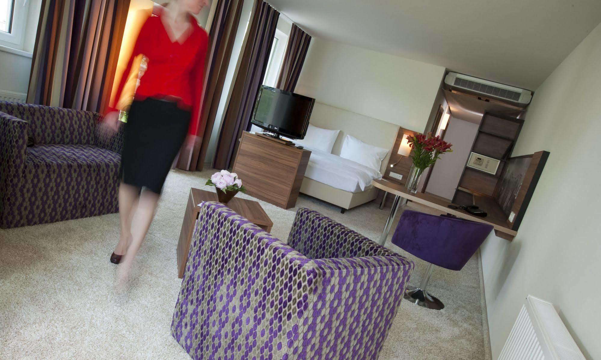 Cityhotel D&C St.Poelten Sankt Poelten Dış mekan fotoğraf